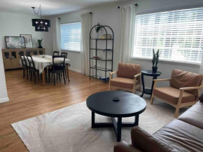 2023 Remodeled 4bed/2bath Home!